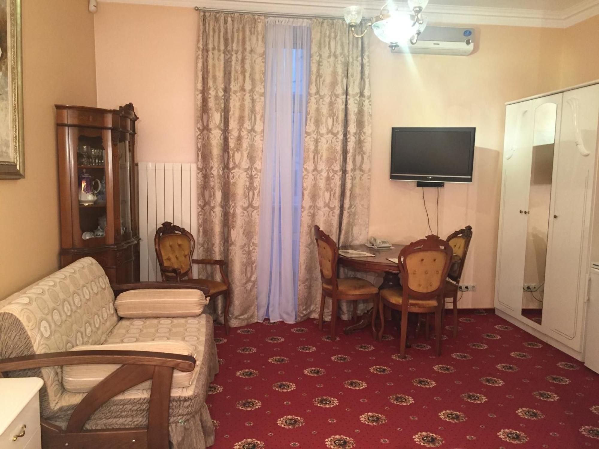Nelly Apart Kyiv Quarto foto
